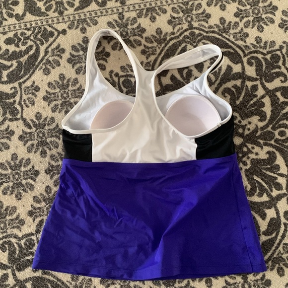 Tankini Top. Size M - Picture 2 of 2